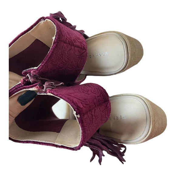 NWOT Very Volatile Women's Edgy Fringe Wine Peep-Toe Booties Size 9 (Fits 8.5) - Picture 6 of 9